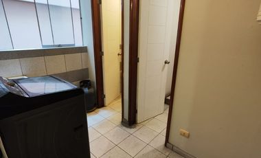 ¡Alquila Este Amplio Departamento En Santiago De Surco Limite Con Barranco Y Miraflores! 🌟 Súper Céntrico, Ideal Para Vivir Con Comodidad, Estilo Y C