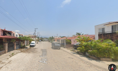 Casa ubicada en colonia Villas de Universidad Puerto Vallarta Jalisco. Con 4 recamaras y 118m2. A unos Minutos de del Aeropuerto.