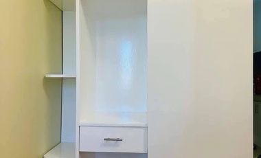 7th Floor Fully Furnished Seaview Condo Unit with Exclusive Parking