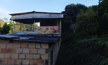 Hermosa finca en venta ubicada en Sasaima