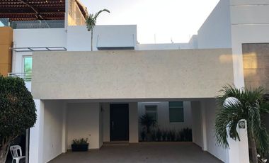 Casa en Renta en Privada Palermo BR1