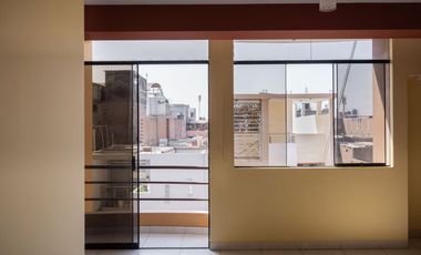 Se vende Departamento - Urb. Los Jazmines, Chiclayo