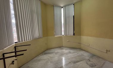 Locales en Renta en Torre Rebsamen | Desde $4,000 MXN | Estacionamiento Incluido