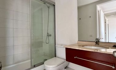 ¡Oportunidad única en San Miguel! 2 Dormitorios, 2 Balcones, Estacionamiento
