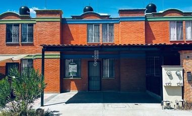 Casa en Renta, Fracc. Arboledas Cd. Bajío