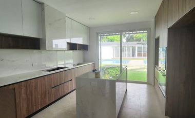 Isla Mocoli, Venta de hermosa casa 4 dormitorios con piscina