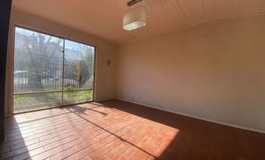 Vendo casa en Villa Doña Francisca 2, de 3 dormitorios 2 baños de comuna de Chillán