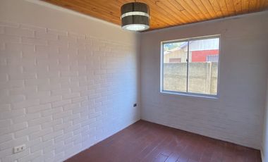 Vendo casa en Villa Doña Francisca 2, de 3 dormitorios 2 baños de comuna de Chillán
