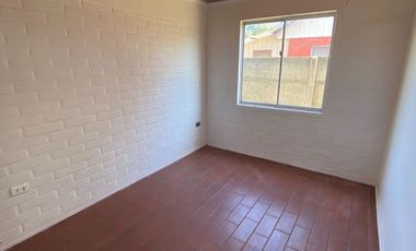 Vendo casa en Villa Doña Francisca 2, de 3 dormitorios 2 baños de comuna de Chillán