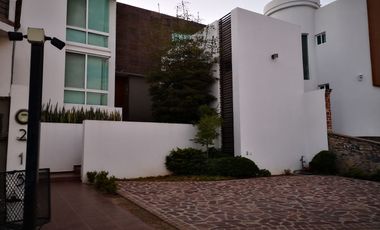 RENTO CASA DE 4 RECAMARAS EN LOMAS DE GRAN JARDIN EN LEON GTO