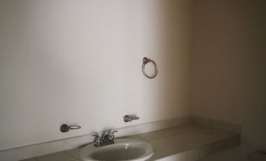 RENTO CASA DE 3 RECAMARAS JARDIN Y CUARTO DE SERVICIO EN GRAN JARDIN