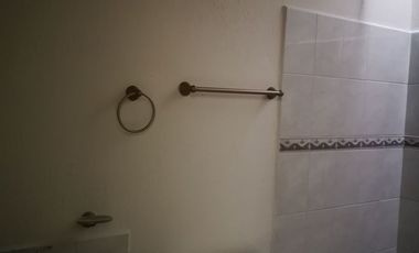 RENTO CASA DE 3 RECAMARAS JARDIN Y CUARTO DE SERVICIO EN GRAN JARDIN