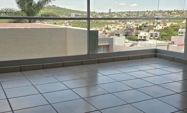 RENTO CASA DE 3 RECAMARAS JARDIN Y CUARTO DE SERVICIO EN GRAN JARDIN