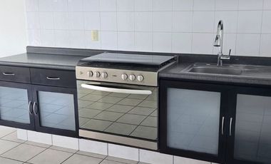 RENTO CASA DE 3 RECAMARAS JARDIN Y CUARTO DE SERVICIO EN GRAN JARDIN