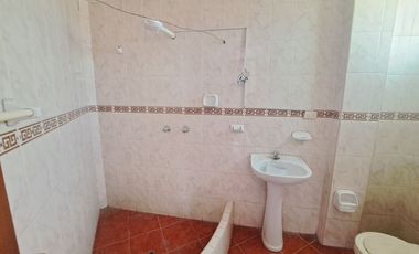 DEPARTAMENTO EN VENTA EN 4to PISO CERCA AL MALL AVENTURA DE CHICLAYO
