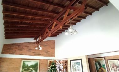 VENDO CASA CAMPESTRE EN COMBIA SE RECIBE PERMUTA