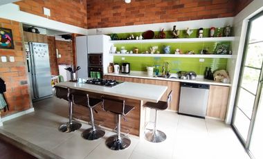 VENDO CASA CAMPESTRE EN COMBIA SE RECIBE PERMUTA