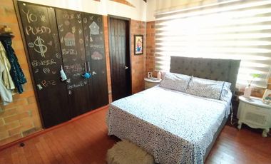 VENDO CASA CAMPESTRE EN COMBIA SE RECIBE PERMUTA