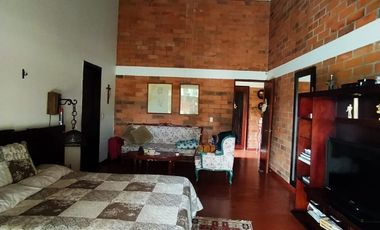 VENDO CASA CAMPESTRE EN COMBIA SE RECIBE PERMUTA