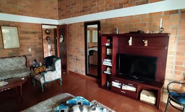 VENDO CASA CAMPESTRE EN COMBIA SE RECIBE PERMUTA