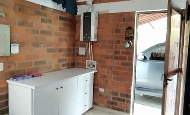 VENDO CASA CAMPESTRE EN COMBIA SE RECIBE PERMUTA