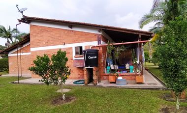 VENDO CASA CAMPESTRE EN COMBIA SE RECIBE PERMUTA