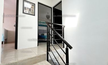 🏡Casa en Venta con Alberca🏊 y Acceso Controlado👮 cerca de Ciudad Industrial🏙️ 💲1,344,000💰✨