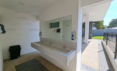 🏡Casa en Venta con Alberca🏊 y Acceso Controlado👮 cerca de Ciudad Industrial🏙️ 💲1,113,000💰✨