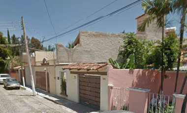 SE VENDE CASA EN RECUPERACION BANCARIA EN CHAPALA CENTRO, JALISCO! SOLO CONTADO.