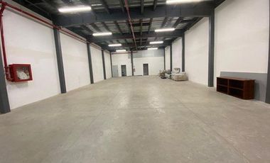 SE VENDE BODEGA EN ALMAX 2