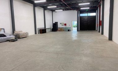 SE VENDE BODEGA EN ALMAX 2