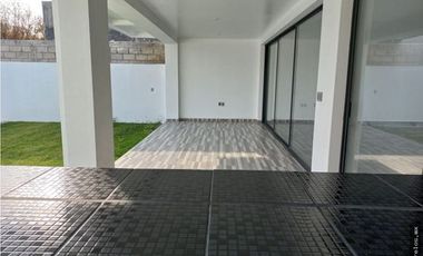 Casa Nueva en Venta en Corinto Residencial, Burgos Bugambilias