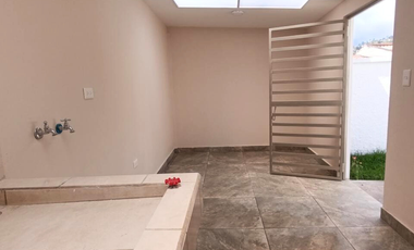 VENTA DE CASA POR ESTRENAR UBICADA EN CHARASOL AZOGUES