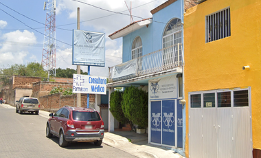 Casa en venta ¡REMATE BANCARIO! -Calle Prolongación Iturbide, Ixtlahuacán del Río, Jalisco.