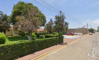 Casa en venta ¡REMATE BANCARIO! -Calle Prolongación Iturbide, Ixtlahuacán del Río, Jalisco.