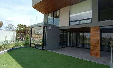 VENDO o RENTO CASA DE 6 RECAMARAS EN EL BOSQUE COUNTRY CLUB