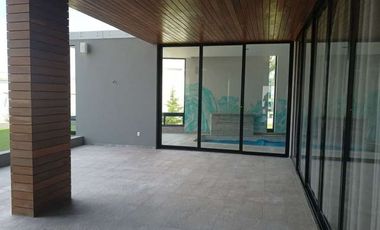 VENDO o RENTO CASA DE 6 RECAMARAS EN EL BOSQUE COUNTRY CLUB