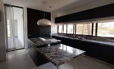 VENDO o RENTO CASA DE 6 RECAMARAS EN EL BOSQUE COUNTRY CLUB