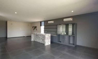 VENDO o RENTO CASA DE 6 RECAMARAS EN EL BOSQUE COUNTRY CLUB