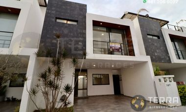 RENTA Casa en Zana, por camino San José 🏡 Equipada ZÄNÁ Entorno Residencial Un fraccionamiento con muchas amenidades y área Verde cuenta con alberca