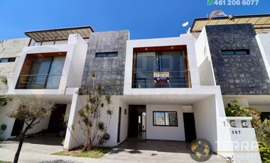 RENTA Casa en Zana, por camino San José 🏡 Equipada ZÄNÁ Entorno Residencial Un fraccionamiento con muchas amenidades y área Verde cuenta con alberca