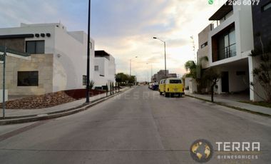 RENTA Casa en Zana, por camino San José 🏡 Equipada ZÄNÁ Entorno Residencial Un fraccionamiento con muchas amenidades y área Verde cuenta con alberca