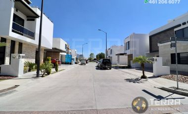 RENTA Casa en Zana, por camino San José 🏡 Equipada ZÄNÁ Entorno Residencial Un fraccionamiento con muchas amenidades y área Verde cuenta con alberca