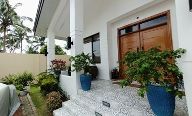 Bungalow House w/ High Ceiling Near Tagaytay at Silang, Cavite