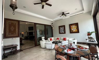 Casa en venta, sector Samborondón en Isla Mocoli Golf