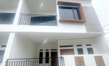 Dijual Rumah Sangat Strategis di Bekasi Barat