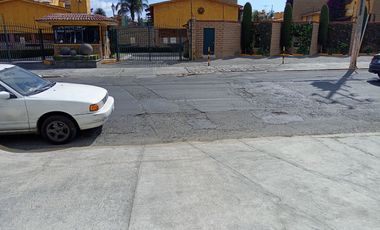 CASA PARA INVERSION SOBRE AVENIDA PARA USO COMERCIAL EN METEPEC