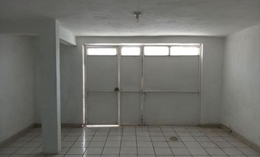CASA PARA INVERSION SOBRE AVENIDA PARA USO COMERCIAL EN METEPEC