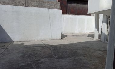 CASA PARA INVERSION SOBRE AVENIDA PARA USO COMERCIAL EN METEPEC
