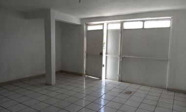 CASA PARA INVERSION SOBRE AVENIDA PARA USO COMERCIAL EN METEPEC